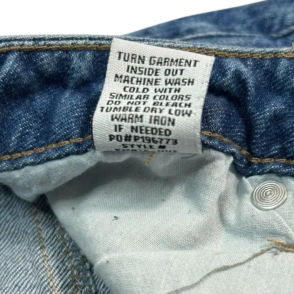 Almost Famous Distressed Mom Jeans Womens Juniors Size 1 Medium Wash Blue Ripped - Picture 14 of 14